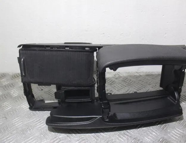 MERCEDES-BENZ C-Class W204/S204/C204 (2004-2015) Подлокотник 32917953