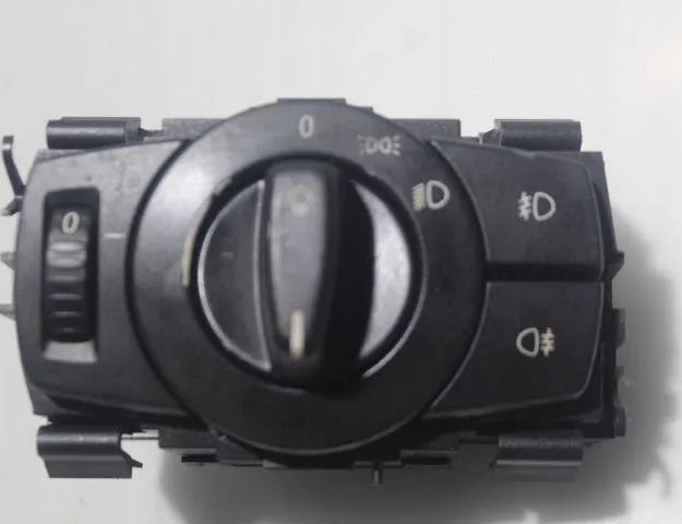 BMW 1 Series E81/E82/E87/E88 (2004-2013) Headlight Switch Control Unit 32922247