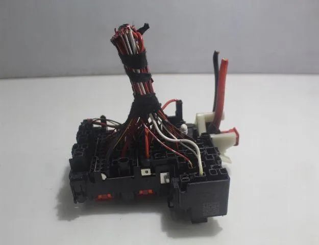 SKODA Octavia 1 generation (1996-2010) Fuse Box 32924732