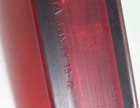 TOYOTA Corolla Verso 1 generation (2001-2009) Aizmugurējā vāka gaisma 32924750