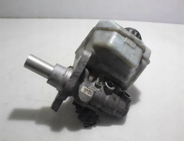 VOLKSWAGEN Passat B7 (2010-2015) Рабочий тормозной цилиндр 32926754