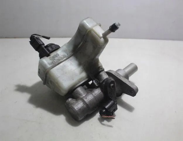 VOLKSWAGEN Passat B7 (2010-2015) Рабочий тормозной цилиндр 32926754