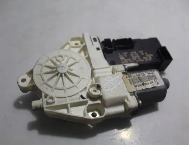 PEUGEOT 407 1 generation (2004-2010) Front Right Door Window Control Motor 32926895