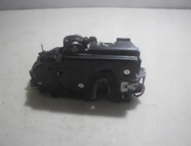 SKODA Roomster 5J (2010-2015) Priekšējo labo durvju slēdzene 32927701