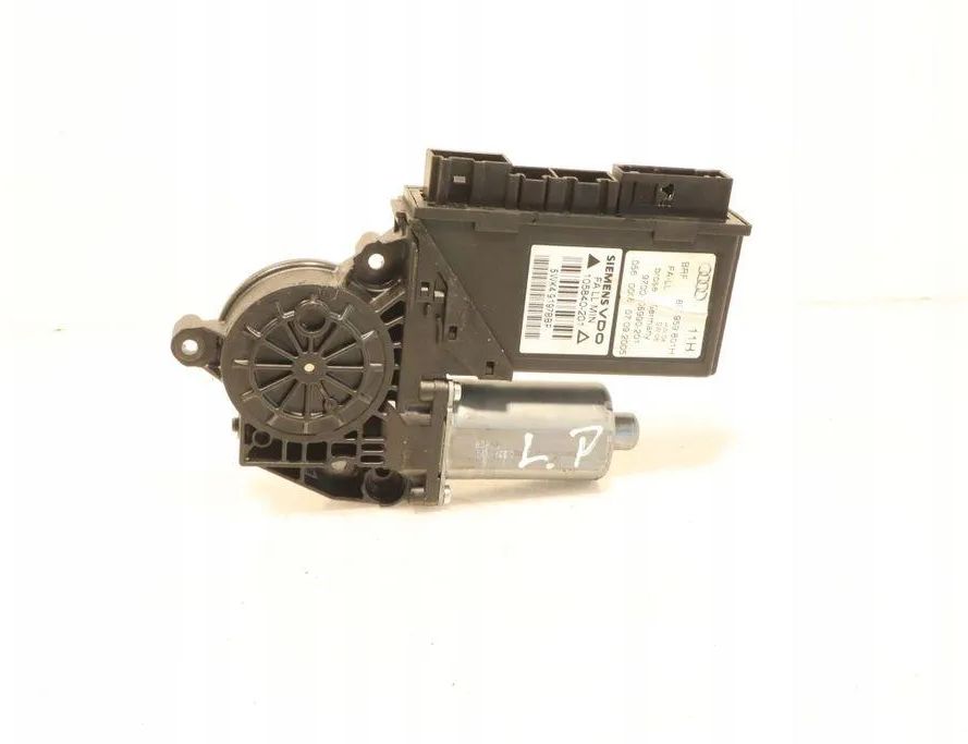 AUDI A4 B8/8K (2011-2016) Front Right Door Window Control Motor 0130821765 32938324