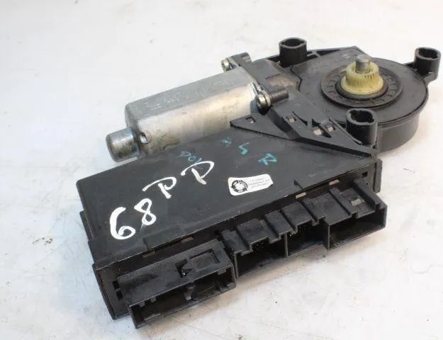 AUDI A4 B8/8K (2011-2016) Front Right Door Window Control Motor 0130821765 32940692