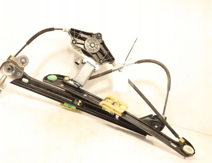 VOLKSWAGEN Variant VII TDI (2014-2024) Стеклоподъемник задней правой двери 32943835