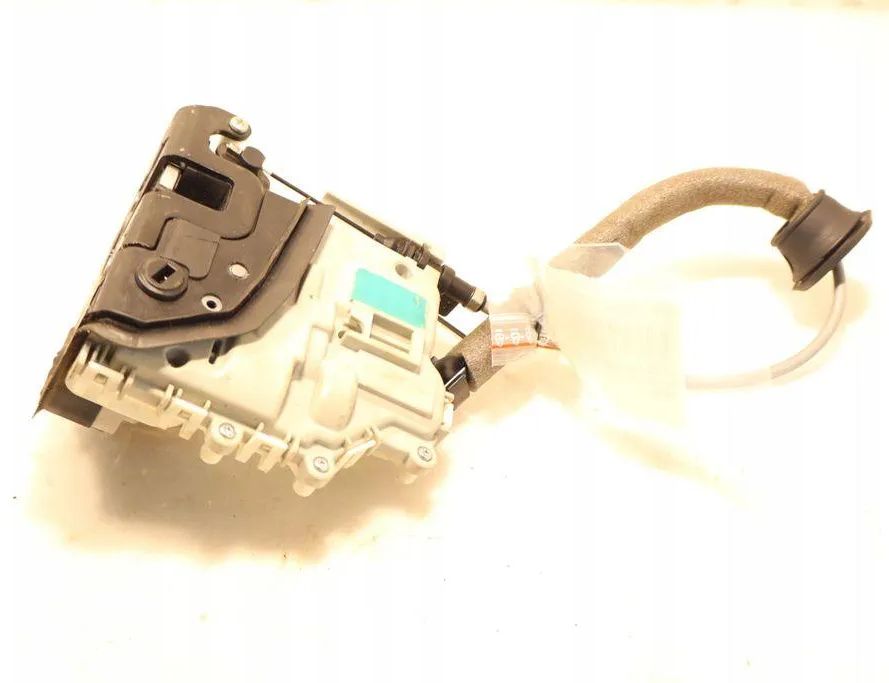 AUDI Q5 8R (2008-2017) Aizmugurējo kreiso durvju slēdzene 32946576