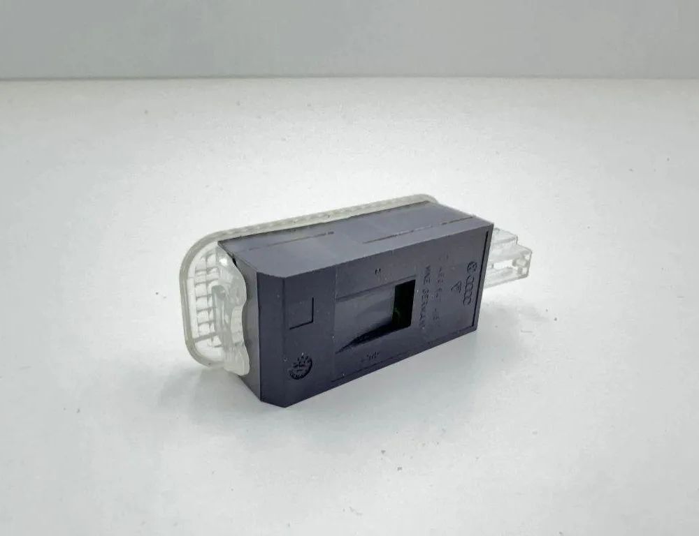 AUDI A7 C7/4G (2010-2020) Освещение салона 4E0947415 31895280