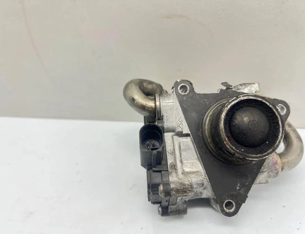 VOLKSWAGEN Passat B8 (2014-2023) EGR vārsts 04L131501 31896027