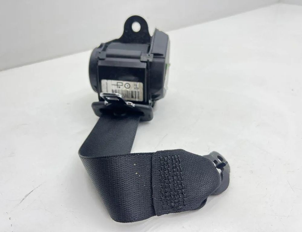 BMW 4 Series F32/F33/F36 (2013-2020) Aizmugurējā vidējā drošības josta 619185100D,251114 31947129