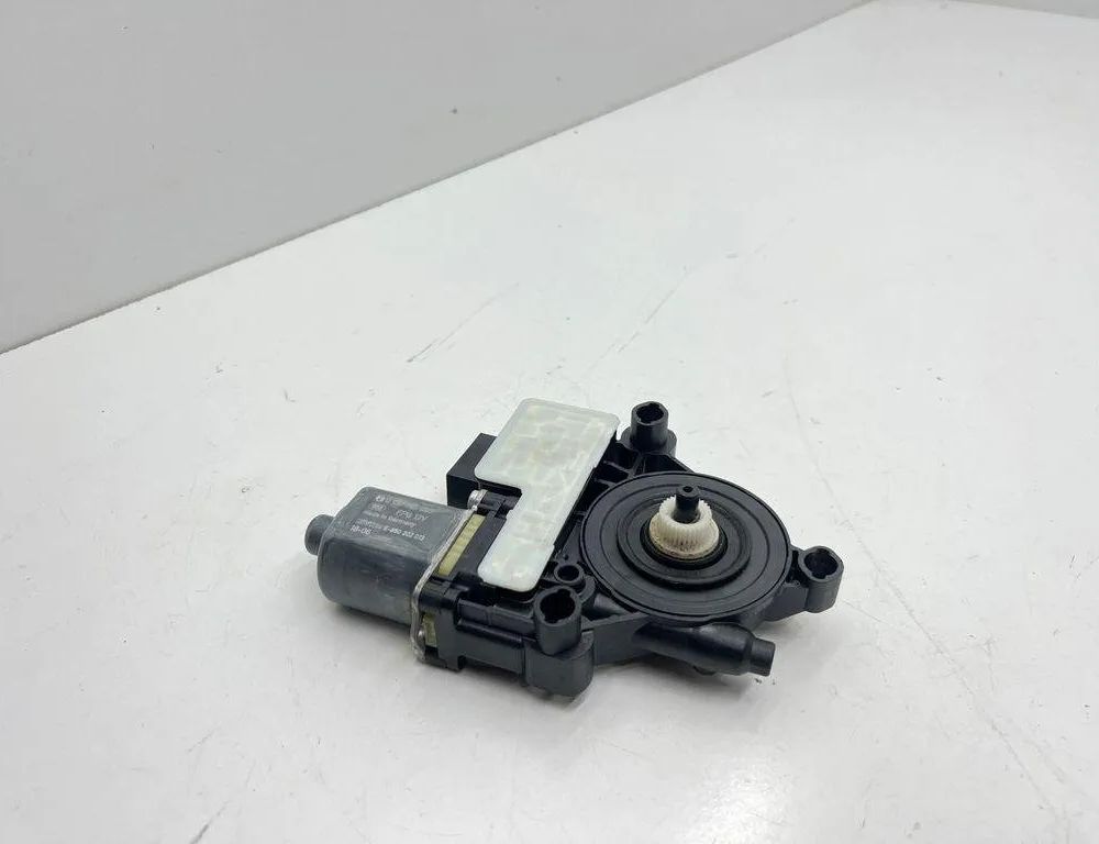 VOLKSWAGEN Golf 8 generation (2019-2023) Rear Left Door Window Control Motor 1800020322,5Q0959811D 31995091