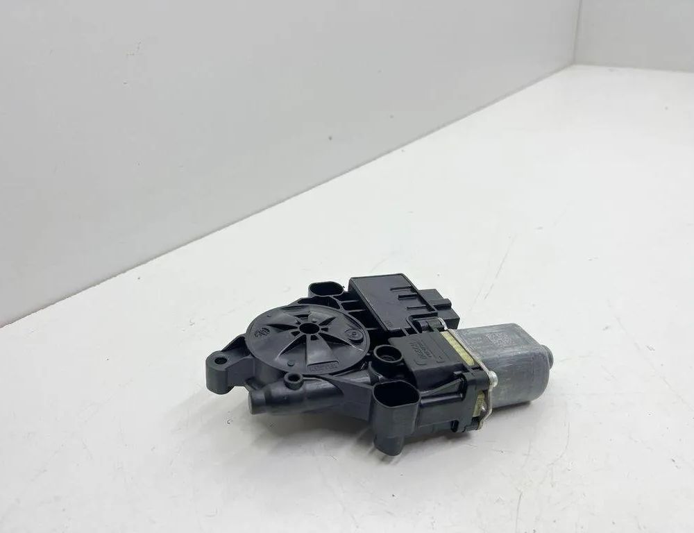 VOLKSWAGEN Golf 8 generation (2019-2023) Rear Left Door Window Control Motor 1800020322,5Q0959811D 31995091