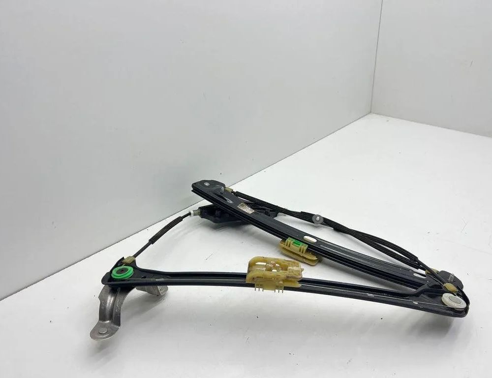 VOLKSWAGEN Golf 8 generation (2019-2023) Стеклоподъемник задней правой двери 5G4837462H,C03533105 31995121