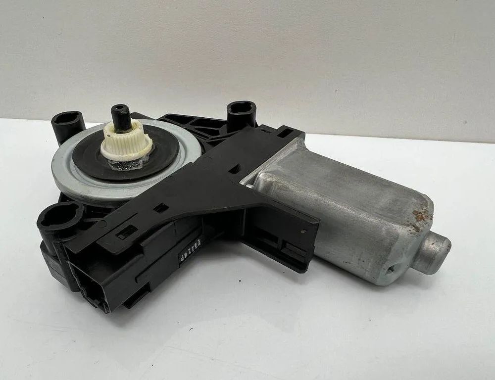VOLVO V40 Cross Country 1 generation (2012-2020) Front Left Door Window Regulator Motor WR12718,966268103 31995857