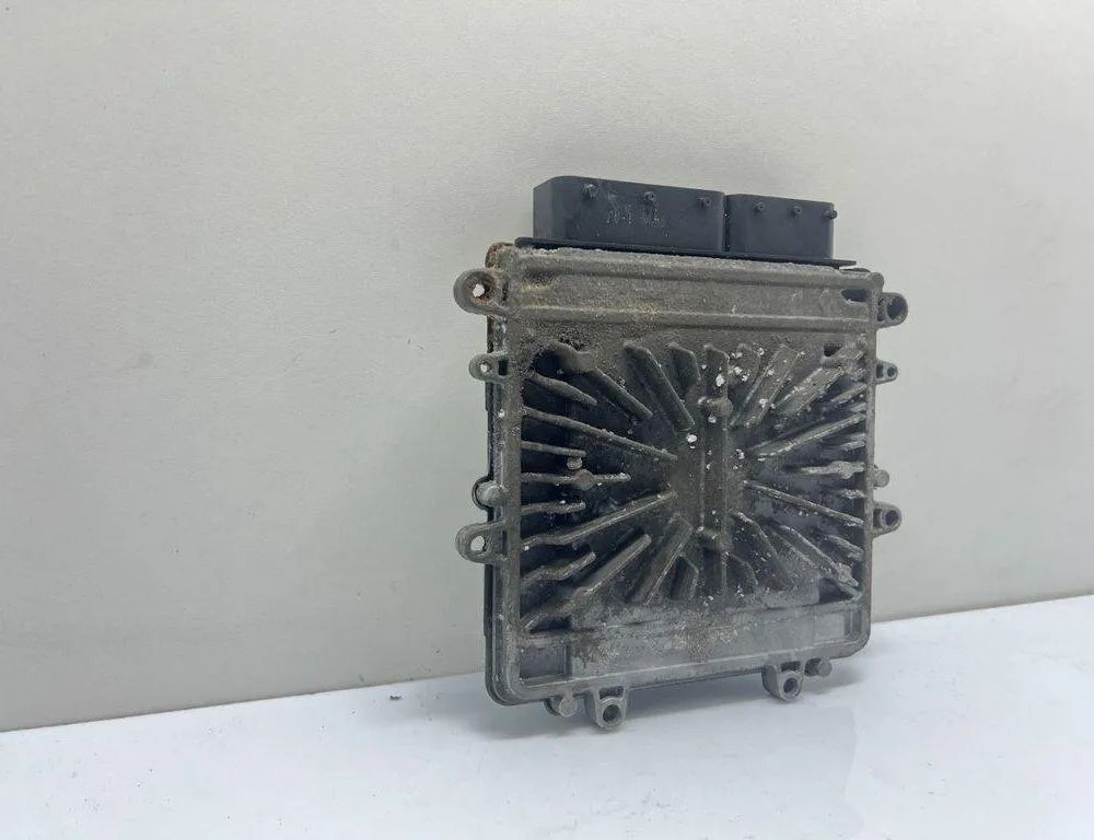 VOLVO V40 Cross Country 1 generation (2012-2020) Блок управления двигателем 0281018414,31336983 31996215