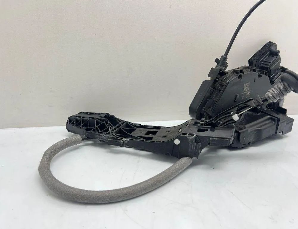 VOLKSWAGEN Golf 8 generation (2019-2023) Rear Left Door Lock 5TA839015 31997281