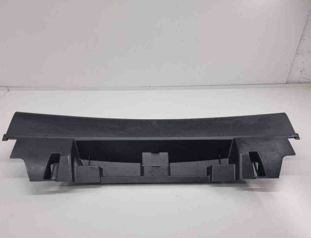 PORSCHE Macan 1 generation (2013-2023) Обделка замка багажника 95B864483J 32297235