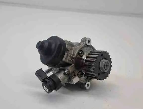 AUDI A5 Sportback F5 (2016-2024) Топливный насос 04L130755E 32433749