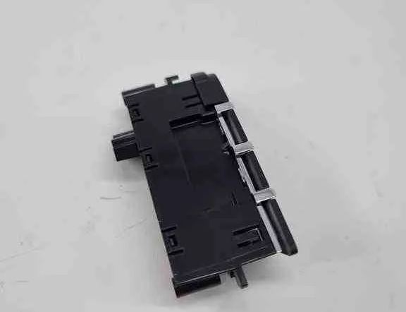 PORSCHE Macan 1 generation (2013-2023) Переключатели левого сиденья 95b959856a 32436390