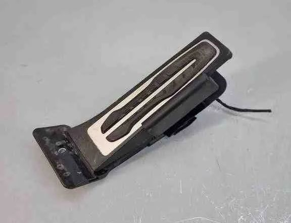 BMW 3 Series G20/G21/G28 (2018-2024) Кронштейн генератора 6889820 32437986