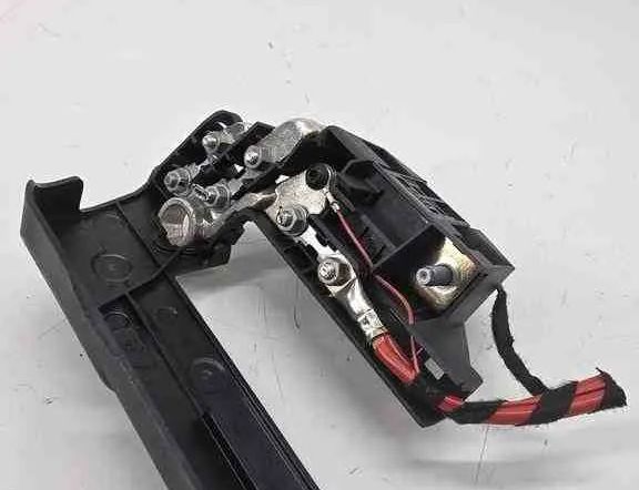 AUDI A5 8T (2007-2016) Кронштейн оси 8J0915459 32444665