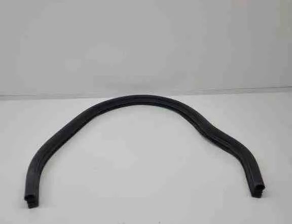 VOLKSWAGEN Golf 8 generation (2019-2023) Engine compartment rubber 5H0823723 32586256