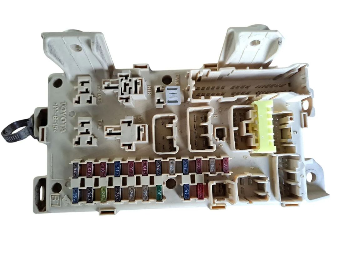 TOYOTA Avensis Verso 1 generation (2001-2003) Drošinātāju kārba 8922144030,ID8188 30292942