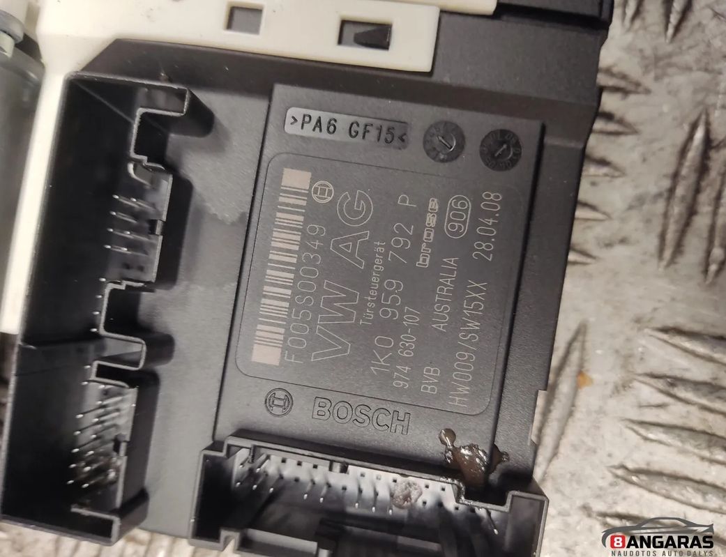 SEAT Leon 2 generation (2005-2012) Priekšējo labo durvju logu pacelšanas motorīts 1k0959792p 28258860