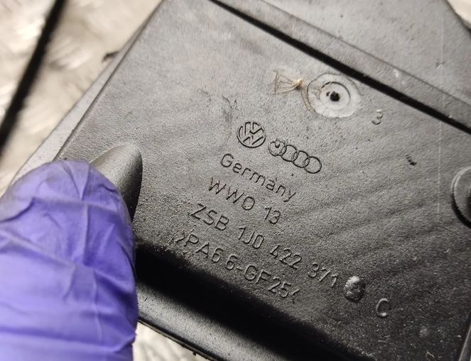 VOLKSWAGEN Golf 4 generation (1997-2006) БАЧЕК ЖИДКОСТИ УСИЛИТЕЛЯ РУЛЯ 1j0422371c 28270878