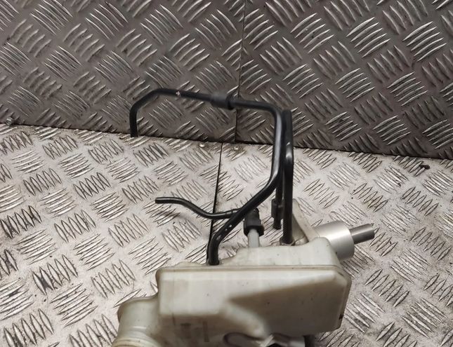 VOLVO V50 1 generation (2003-2012) Brake Cylinder 03350886551 30193731