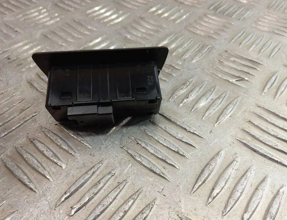 BMW X1 F48/F49 (2015-2023) Back cover Open Switches 9275121 30985438