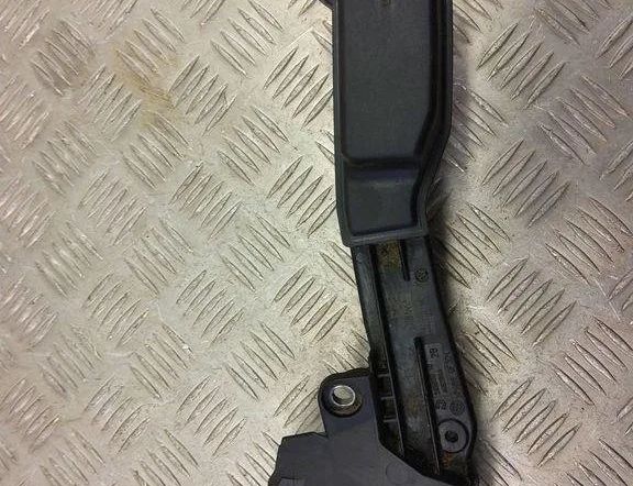 BMW X3 G01 (2017-2024) Power Distribution Box 9339823 30987216