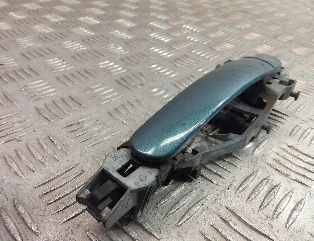 SKODA Octavia 1 generation (1996-2010) Left Side Sliding Door Exterior Handle 1Z0839885A 30995033