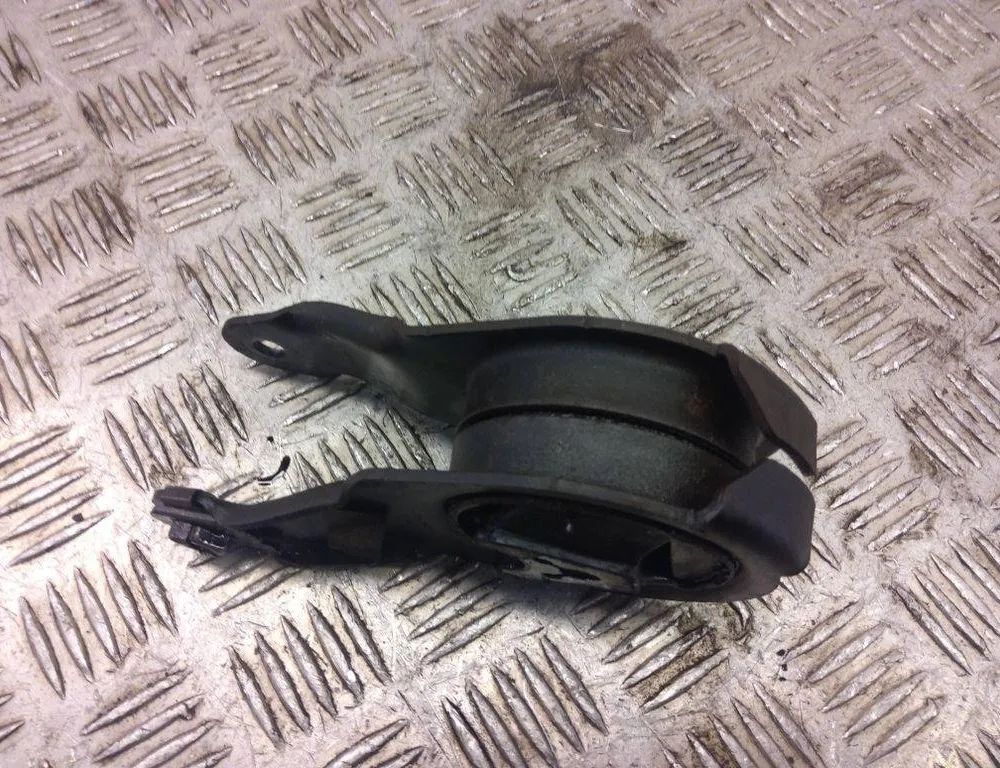 PEUGEOT RCZ 1 generation (2010-2014) Front engine mount 9681648680 30995745