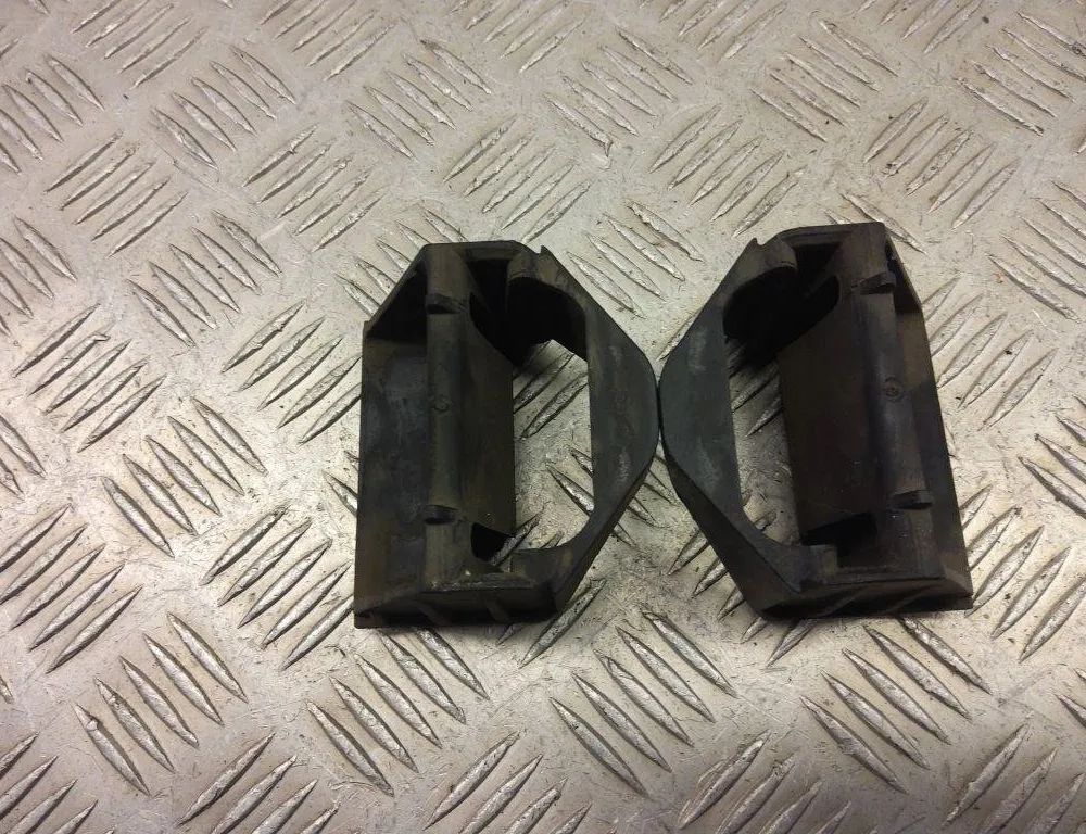 BMW X3 F25 (2010-2017) Radiatoru kronšteini 7593779 30997451