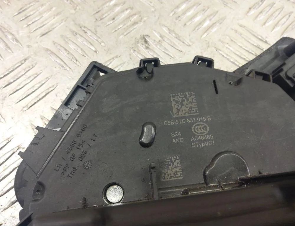 VOLKSWAGEN ID.3 1 generation (2019-2023) Замок передней левой двери 5TC837015B 31000402