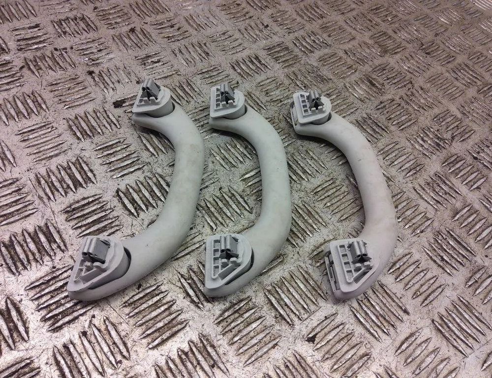 SEAT Leon 3 generation (2012-2020) Ручка крыши передняя правая 31001326