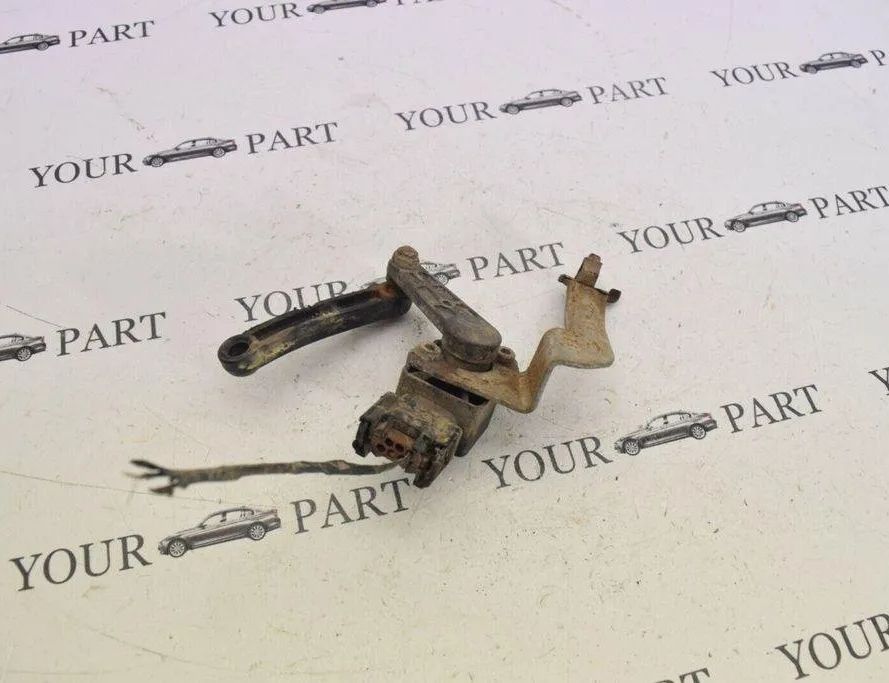 BMW 3 Series E90/E91/E92/E93 (2004-2013) Front Right Level Sensor 6763735 31003942