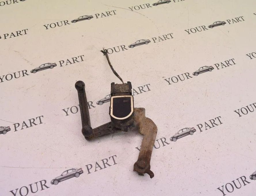 BMW 3 Series E90/E91/E92/E93 (2004-2013) Front Right Level Sensor 6763735 31003942