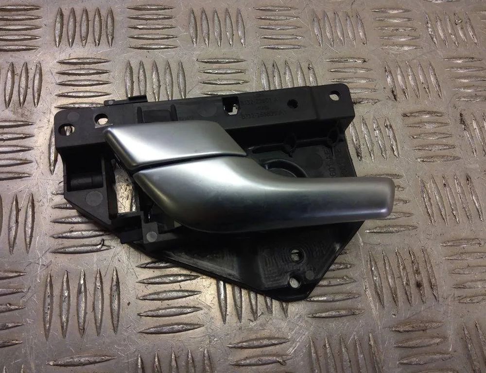 LAND ROVER Range Rover Evoque L538 (1 gen) (2011-2020) Kreisais aizmugurējais iekšējais atvēršanas rokturis BJ3222601AB 31005405