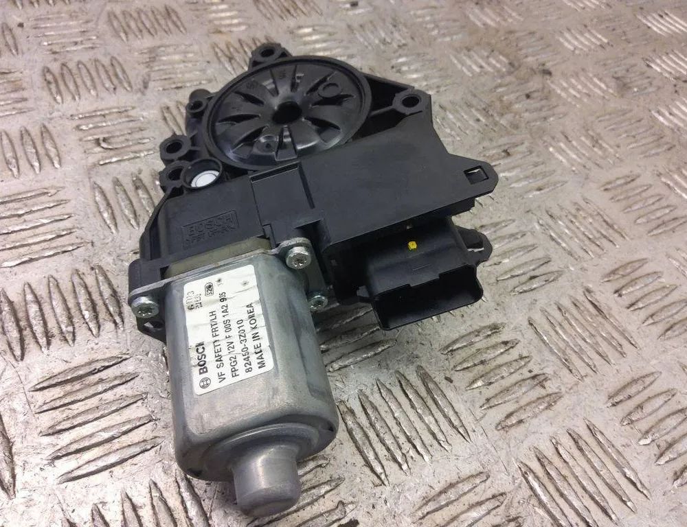 HYUNDAI i40 VF (1 generation) (2011-2020) Front Left Door Window Regulator Motor 82450-3Z010 31006975