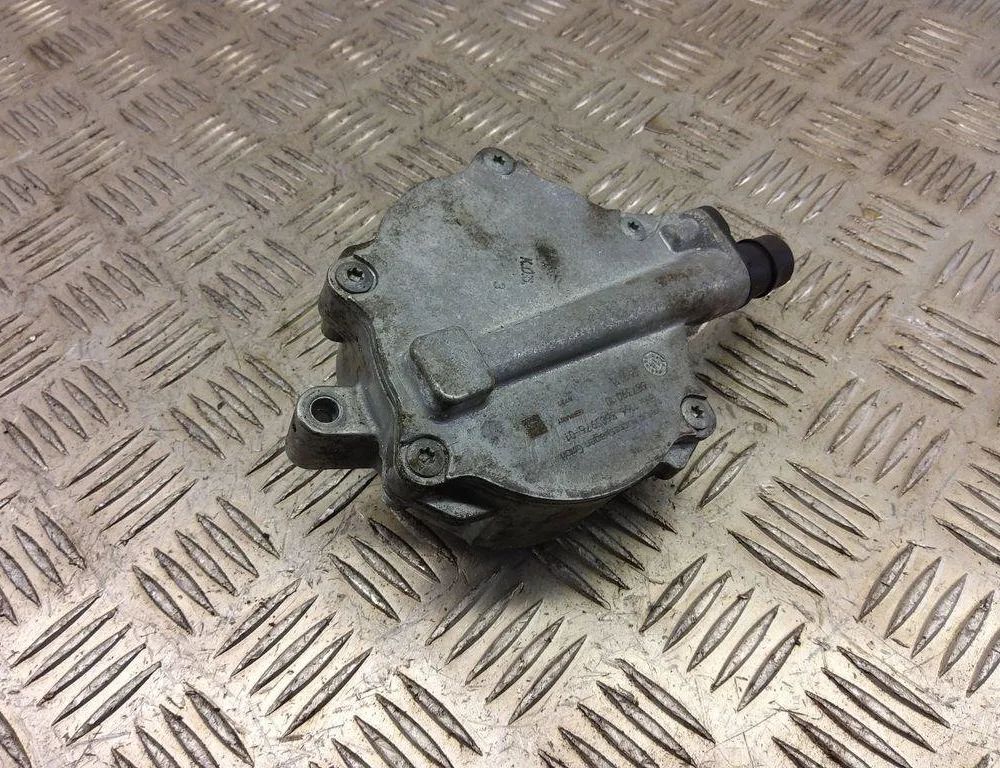 BMW 7 Series F01/F02 (2008-2015) Вакуумный насос 8605976 31009879