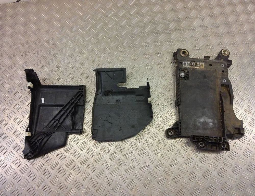 BMW X1 F48/F49 (2015-2023) Other Engine Compartment Parts 7290817 31010932