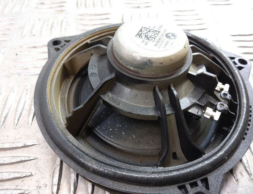 BMW X3 G01 (2017-2024) Задняя правая колонка в двери 6809629 31013152