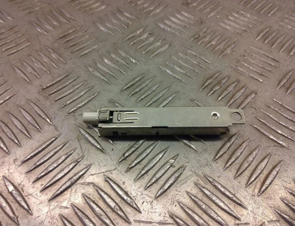 AUDI Q3 F3 (2018-2024) Bootlid Antenna Amplifier 8U0035225A 31024456