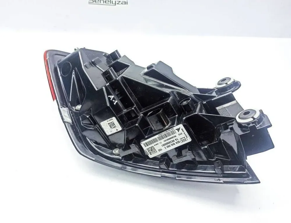 AUDI A1 GB (2018-2024) Контакт задних фонарей 82A945092 33537503