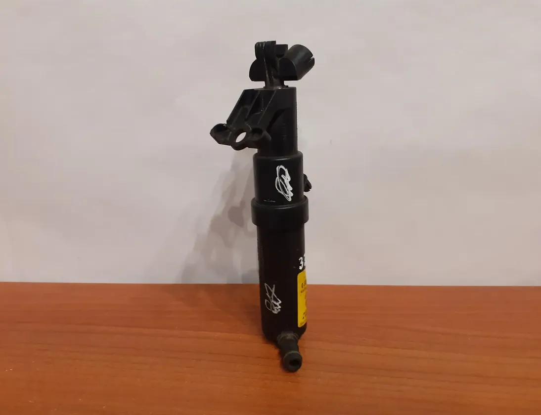 MERCEDES-BENZ C-Class W203/S203/CL203 (2000-2008) Right Side Headlight Washer A2038600647,#3397,0308011011 12551336