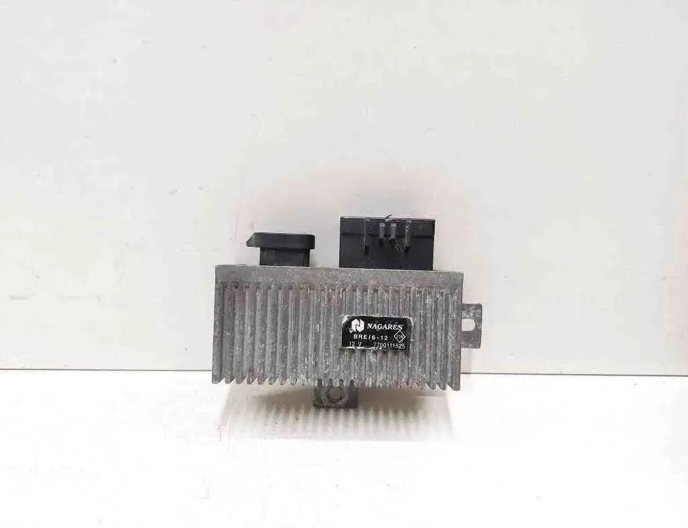 RENAULT Megane 1 generation (1995-2003) Aizdedzes sveces 7700111525 32724107