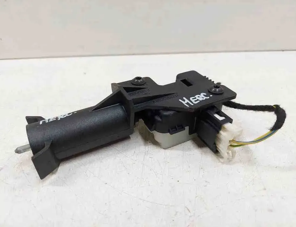 MERCEDES-BENZ B-Class W245 (2005-2011) Centrālās atslēgas motorīts A1698201414,A2038201997,90060001 32728096